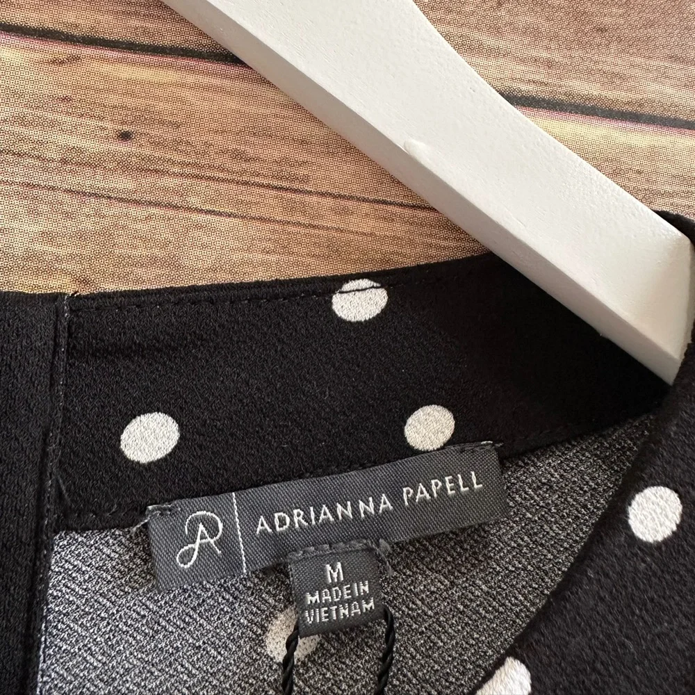 Adrianna Papell Blouse Women’s Size Medium Black Polka Dot Cropped Dolman NWT - Picture 6 of 8